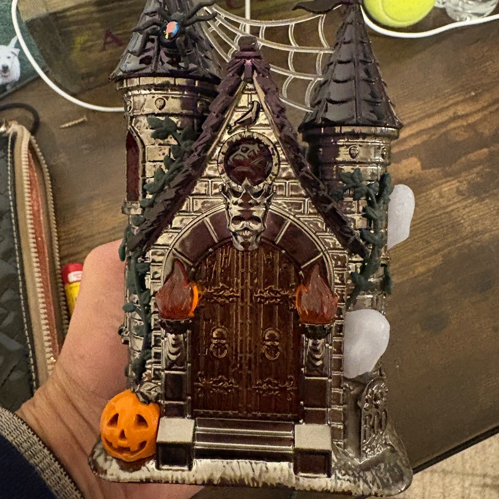 Bath & Body Works Haunted Castle Wallflower